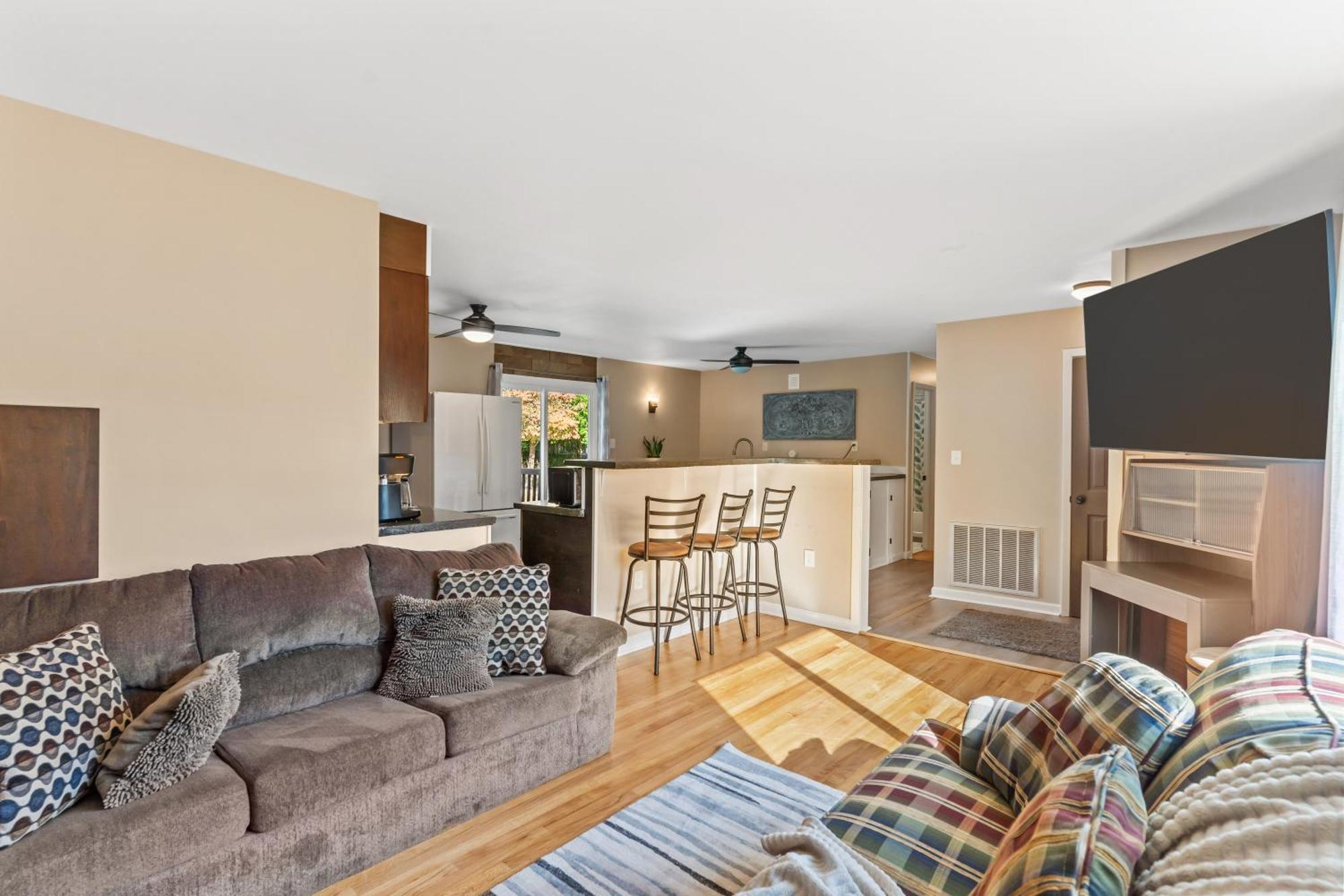 Вилла Chill Retreat, Hot Tub, Large Private Yard Уилмингтон Экстерьер фото